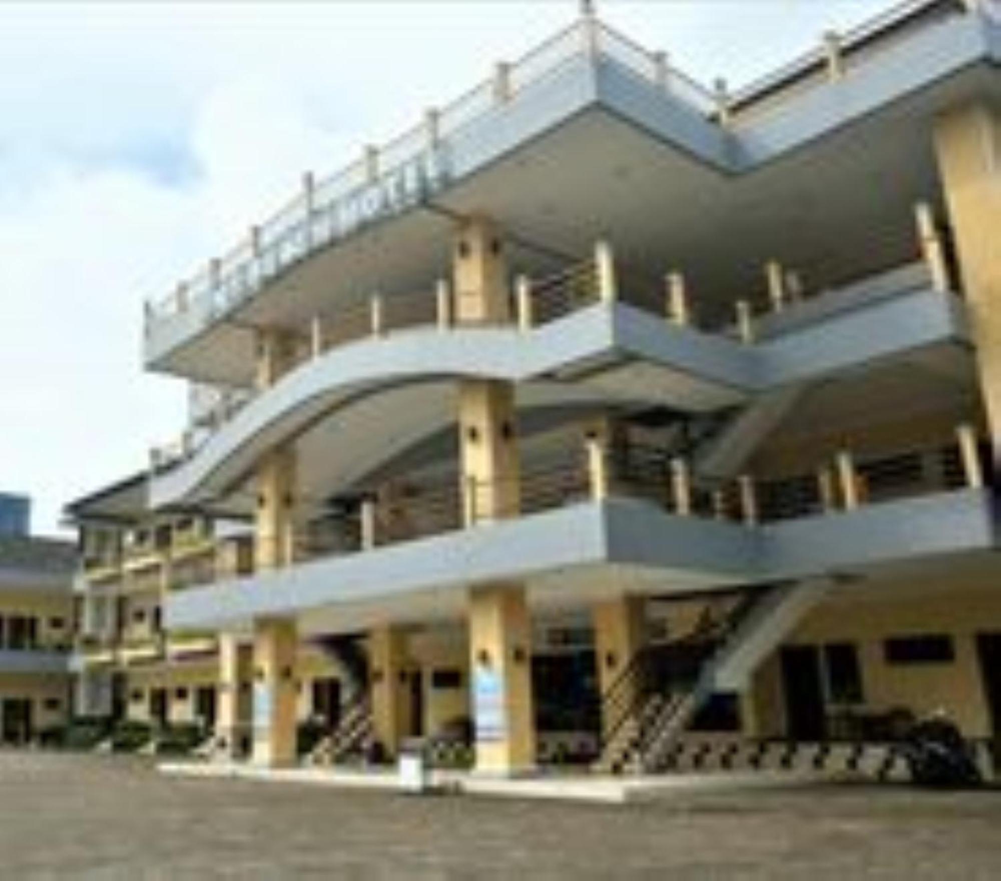 פנגנדאראן Uni Beach Hotel מראה חיצוני תמונה
